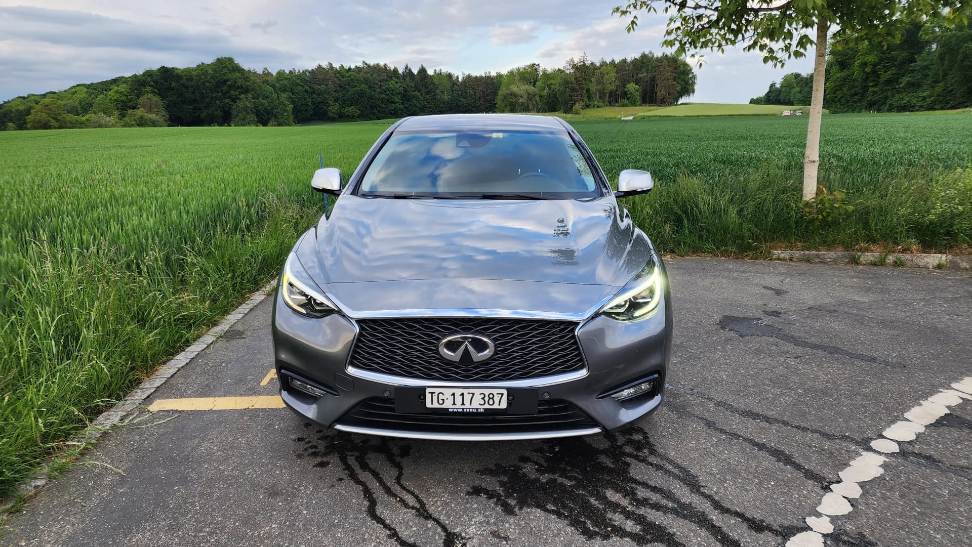Infiniti Q30 2.2d AWD 170PS Mercedes GLA